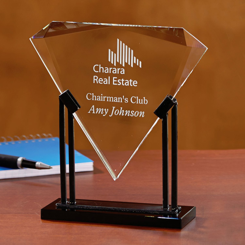 Diamond Stand - Medium Award